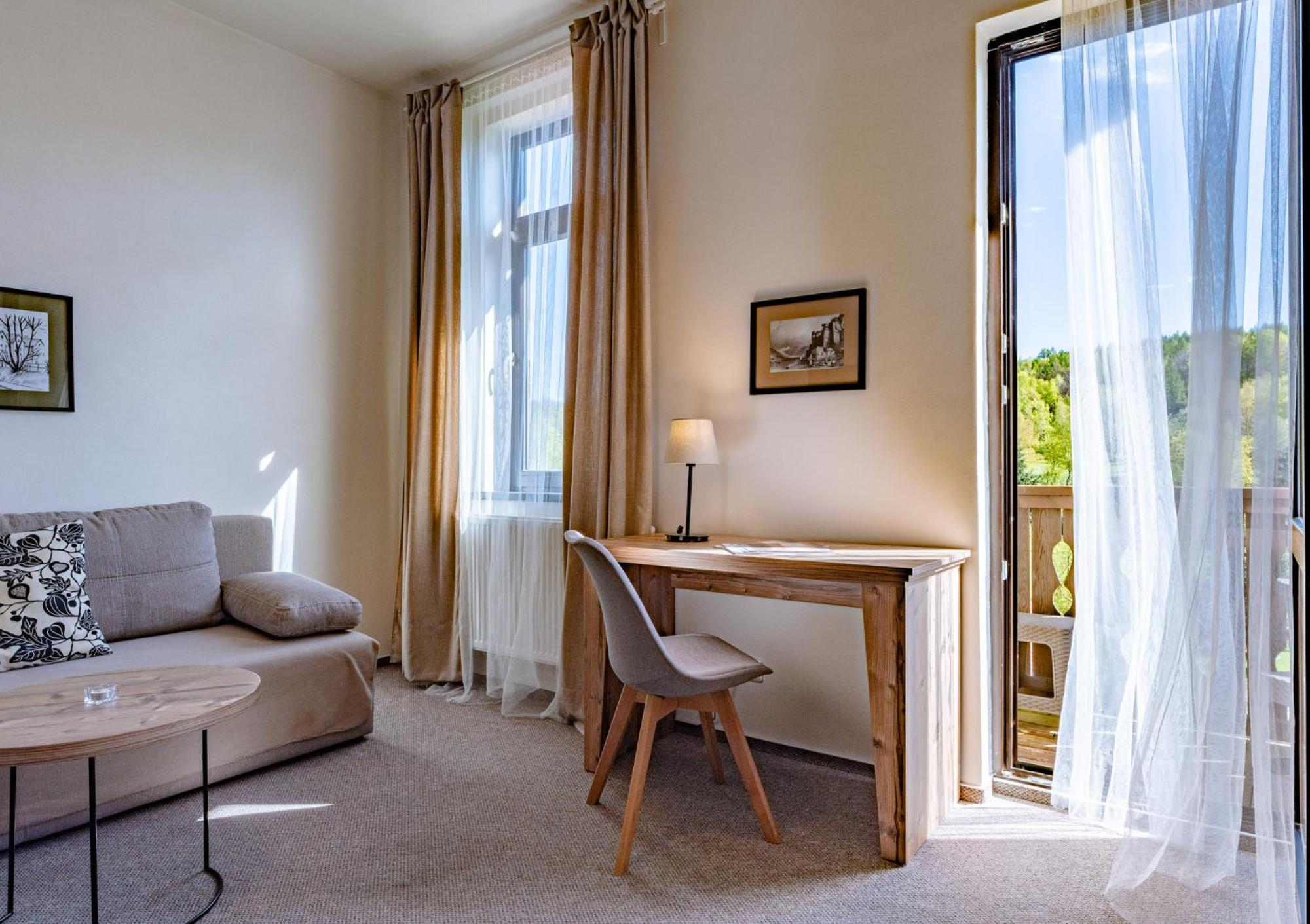 Hotel Svycarsky Dum Sneznik Номер фото
