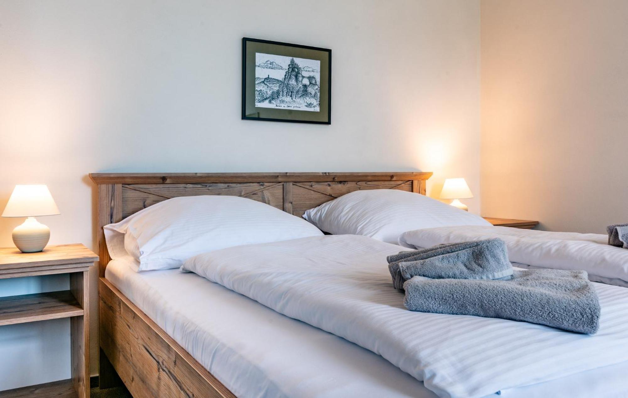 Hotel Svycarsky Dum Sneznik Номер фото