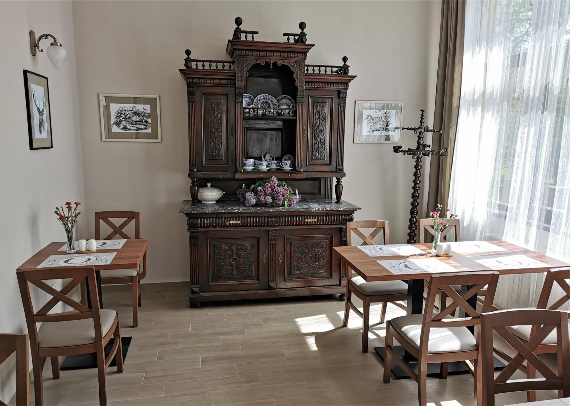 Hotel Svycarsky Dum Sneznik Экстерьер фото