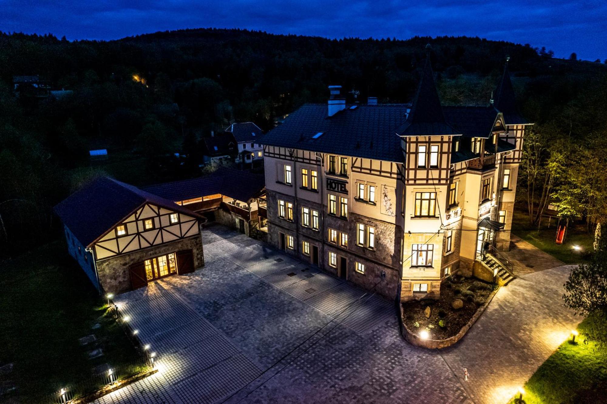 Hotel Svycarsky Dum Sneznik Экстерьер фото